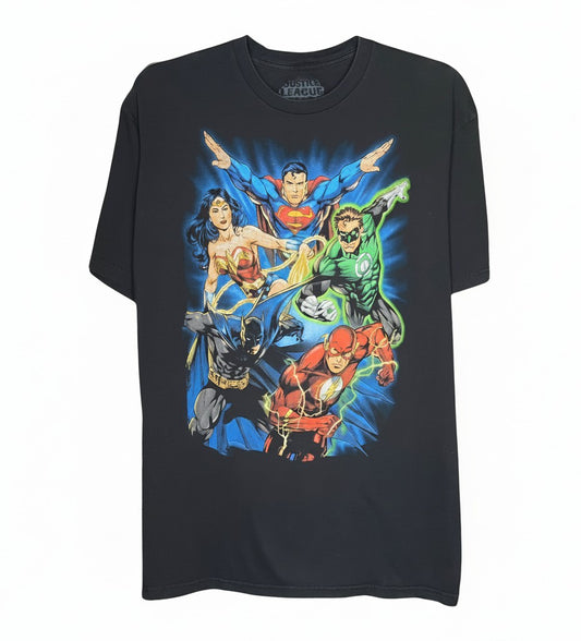Velouria Vintage black 100% cotton t-shirt featuring a vibrant Justice League graphic print of DC Comics superheroes.